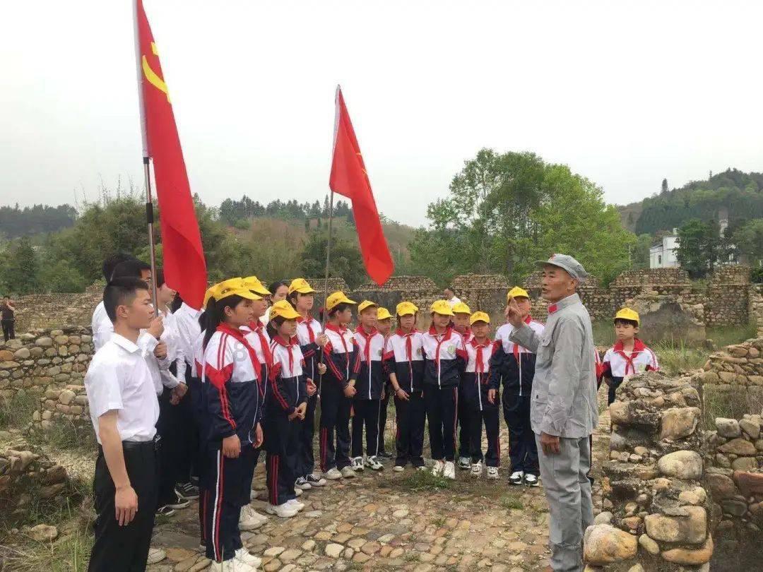 逃离沙漠小镇